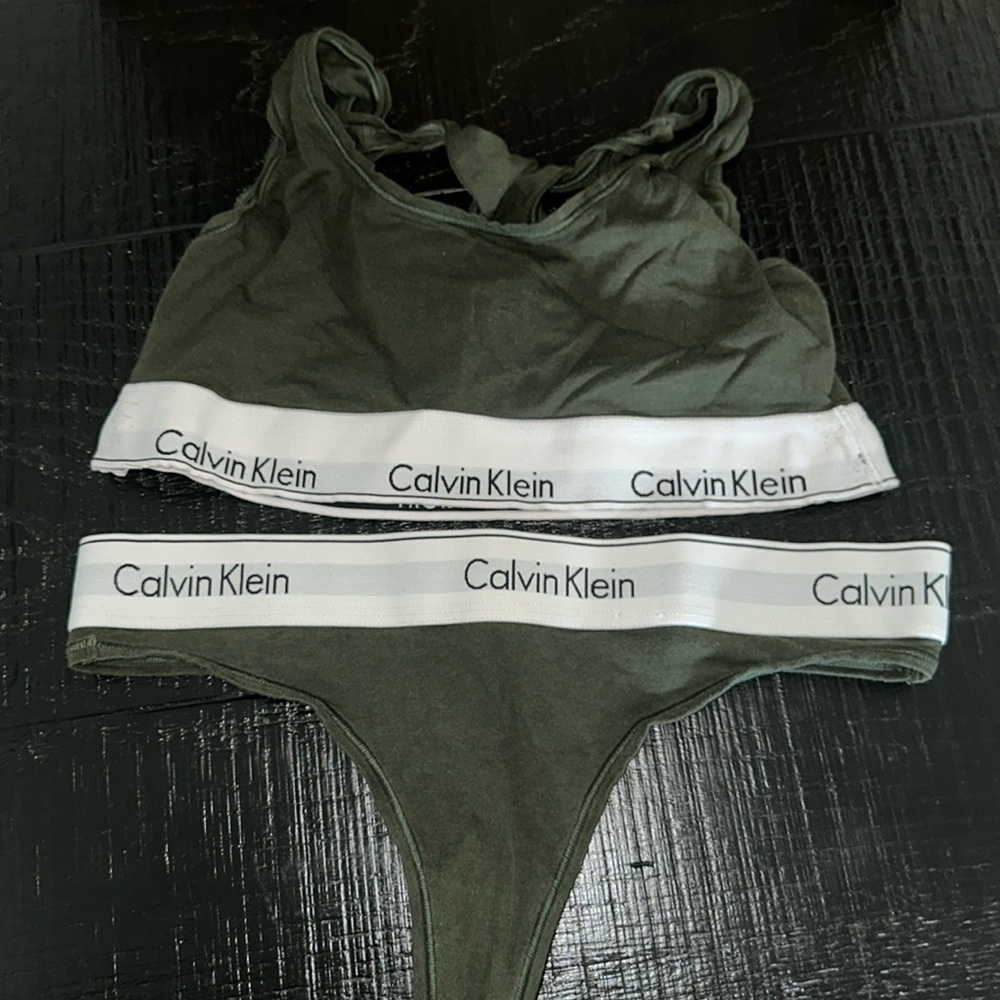 Calvin Klein set